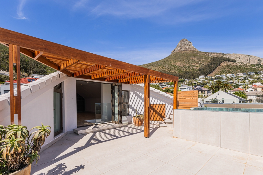 3 Bedroom Property for Sale in Fresnaye Western Cape